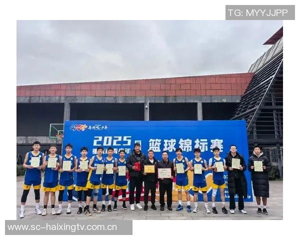 重庆篮球队在最新状态排行榜中荣登第七名展现强劲实力与潜力 重庆篮球队在最新状态排行榜中荣登第七名展现强劲实力与潜力